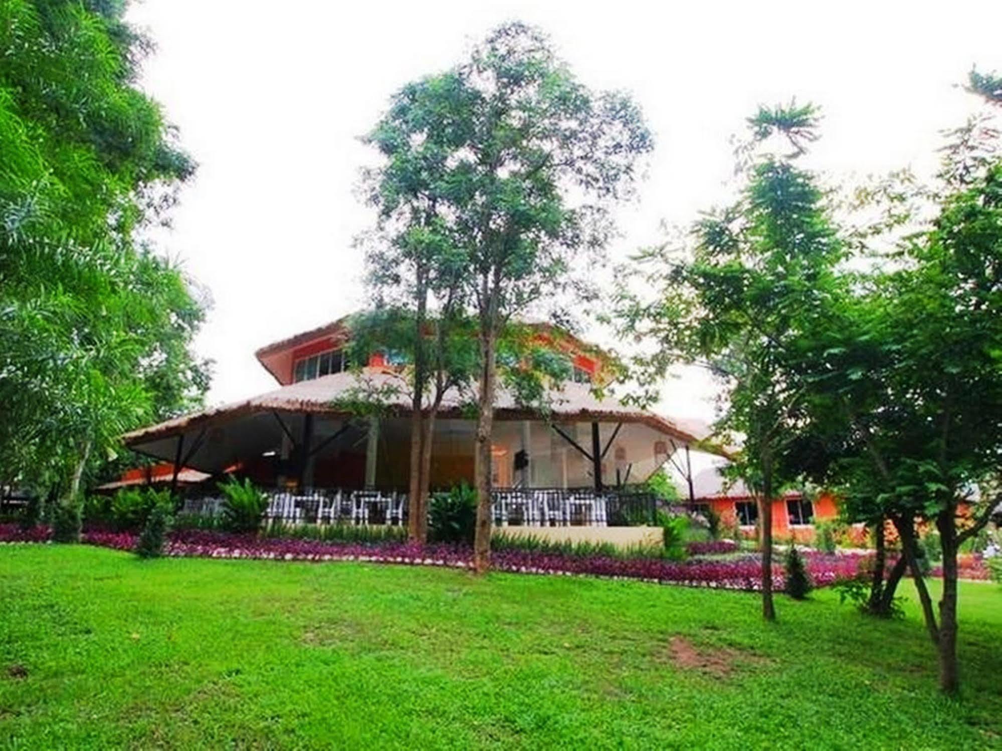 Aurora Resort Kanchanaburi Ngoại thất bức ảnh