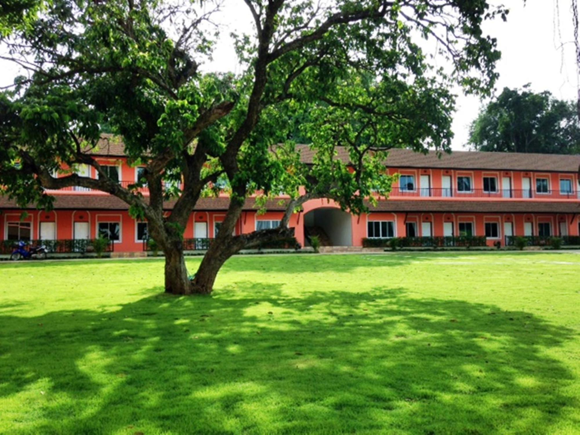 Aurora Resort Kanchanaburi Ngoại thất bức ảnh